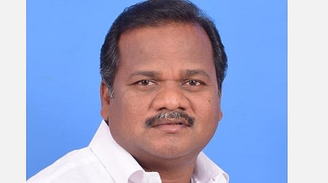 இந்திய கம்யூனிஸ்ட் ஒன்றியச் செயலாளர் மர்ம நபர்களால் வெட்டிப் படுகொலை: நீடாமங்கலத்தில் பதற்றம்- போலீஸார் குவிப்பு