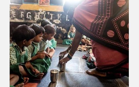 விதவைகள், கணவரால் கைவிடப்பட்டோருக்கு அங்கன்வாடி பணிகளில் 25 சதவீத ஒதுக்கீடு: அரசாணை வெளியிட்டது தமிழக அரசு