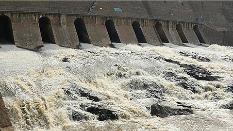 மேட்டூர் அணை நிரம்பியது: 41-வது தடவையாக நீர்மட்டம் 120 அடியை எட்டி சாதனை