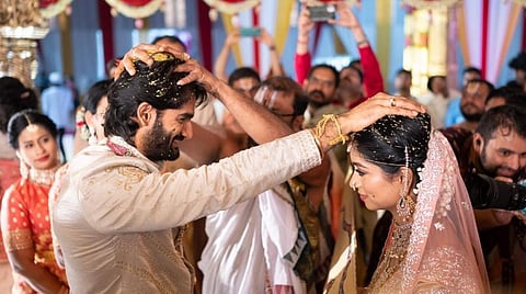 ‘வலிமை’ வில்லனுக்கு திருமணம் - பிரபலங்கள் வாழ்த்து மழை