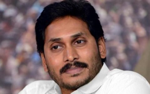 சர்ச்சைக்குரிய மூன்று தலைநகரங்கள் மசோதாவைக் கைவிட்டார் ஆந்திர முதல்வர் ஜெகன் மோகன் ரெட்டி