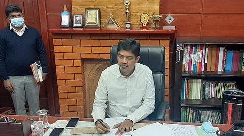 நீலகிரி மாவட்ட ஆட்சியராக அம்ரித் பொறுப்பேற்பு