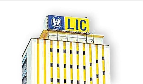 ஒலிம்பிக், பாராலிம்பிக்கில் வென்ற வீரர்களை கவுரவித்த எல்ஐசி