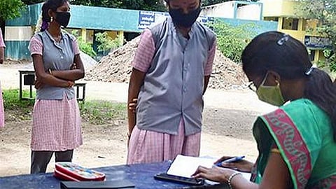 தலைமை ஆசிரியர், ஆசிரியர்கள் நிர்வாகப் பணிச் சுமையை தவிர்த்திடுக: தமிழக ஆரம்பப் பள்ளி ஆசிரியர் சங்கம் வலியுறுத்தல்