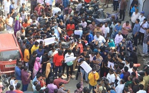 தற்கொலை செய்த கோவை மாணவிக்கு மேலும் இருவர் பாலியல் தொல்லை அளித்தது விசாரணையில் உறுதி