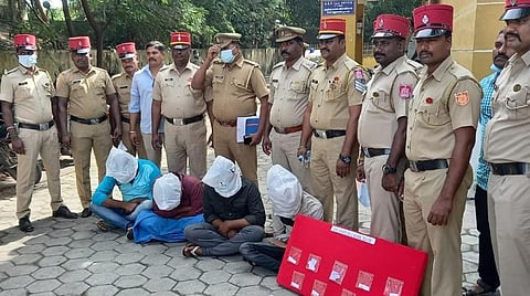 புதுச்சேரியில் போலீஸார் பாதுகாப்புக்காக துப்பாக்கி எடுத்து செல்ல அனுமதி