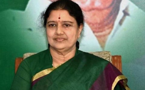 அதிமுக தலைமை பதவியை கைப்பற்ற சசிகலாவுக்கு ஆதரவாக பேசினாரா? - முன்னாள் அமைச்சர் செல்லூர் ராஜூ மறுப்பு