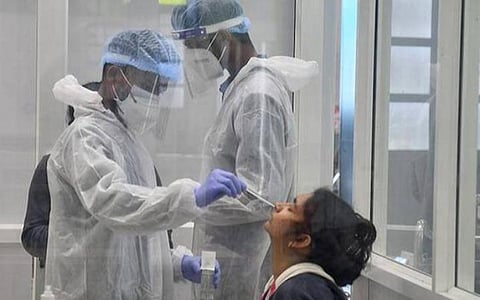 ஒமைக்ரான் பாதித்த பெங்களூரு மருத்துவர் நலம்: கர்நாடக சுகாதாரத் துறை அமைச்சர் சுதாகர் தகவல்