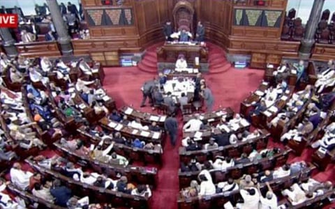 நாகாலாந்து படுகொலை, 12 எம்.பி.க்கள் சஸ்பெண்ட் விவகாரம்; மாநிலங்களவையில் எதிர்க்கட்சிகள் அமளி: இன்று காலை வரை அவை ஒத்திவைப்பு