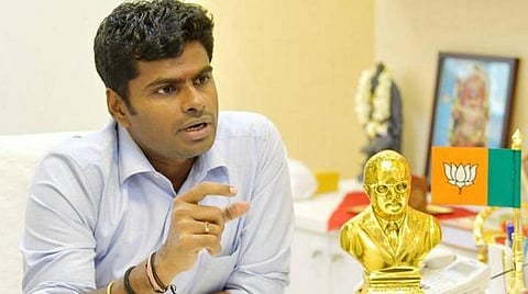 தமிழக காங்கிரஸ் கட்சியை திமுகவுடன் இணைத்துவிடலாம்: பாஜக தமிழக தலைவர் அண்ணாமலை விமர்சனம்