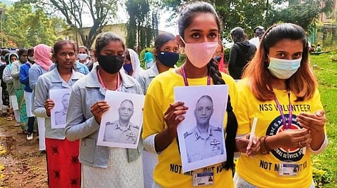 கேப்டன் வருண் சிங் மறைவு: சோகத்தில் மூழ்கிய நஞ்சப்ப சத்திரம் மக்கள்