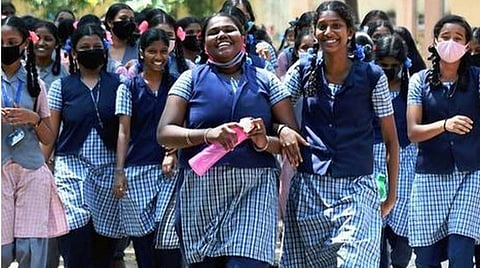 மாணவர்களுக்கு கிறிஸ்துமஸ், அரையாண்டு விடுமுறை: ஆசிரியர் அமைப்பு வேண்டுகோள்