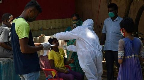 மீண்டும் அதிகரிக்கும் கரோனா தொற்று: ஒரே நாளில்  7,189 பேருக்கு பாதிப்பு 