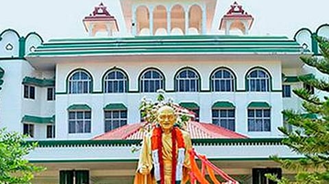 மசாஜ் சென்டர்களில் கேமரா பொருத்துவது தனிநபர் உரிமைக்கு எதிரானது: உயர் நீதிமன்றம் கருத்து 