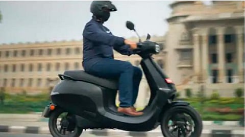 கடந்த டிசம்பர் மாதத்தில் எலக்ட்ரிக் வாகன விற்பனை 240 சதவீதம் அதிகரிப்பு