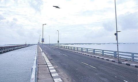 பாம்பன் சாலை பாலம்