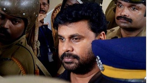 'இந்தப் போராட்டத்தில் நான் தனியாக இல்லை': திலீப் வழக்கில் பாதிக்கப்பட்ட நடிகை