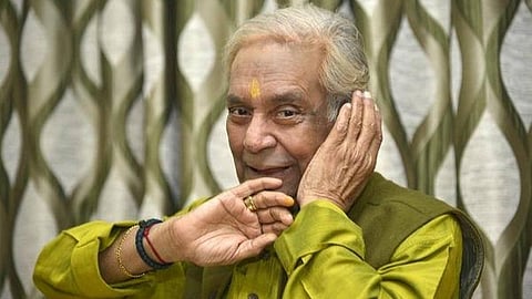 புகழ்பெற்ற கதக் நடனக் கலைஞர் பண்டிட் பிர்ஜு மகாராஜ் காலமானார்