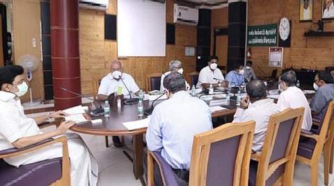 மாநிலத் திட்டக்குழு அலுவலகத்தில்  இன்று நடைபெற்ற துறை சார்ந்த நடவடிக்கைகள் தொடர்பான ஆய்வுக் கூட்டத்தில் மாநில திட்டக்குழு உறுப்பினர்களிடம் உரையாற்றிய முதல்வர் மு.க.ஸ்டாலின்.
