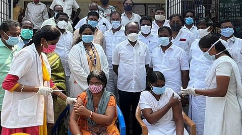தமிழகம் முழுவதும் 663 இடங்களில் பூஸ்டர் தடுப்பூசி முகாம் 