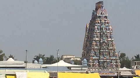 திருப்போரூர் கந்தசுவாமி கோயிலில் ஆன்மிக நூலகம் அமைக்கும் பணிகள் தாமதம்: நன்கொடை புத்தகங்கள் வீணாவதாக பக்தர்கள் வேதனை