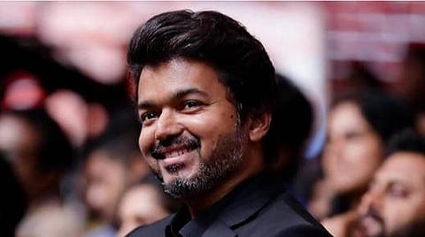 நடிகர் விஜய் சொகுசு கார் வழக்கு: அபராத நடவடிக்கையை நிறுத்திவைக்க உயர் நீதிமன்றம் உத்தரவு