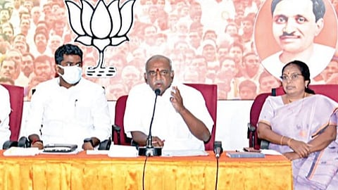 கருத்து சுதந்திரத்தில் திமுக குறுக்கிட்டால் பாஜக அமைதியாக இருக்காது: தமிழக பாஜக தலைவர் அண்ணாமலை கருத்து