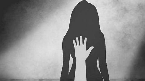 திருமண பாலியல் வல்லுறவை குற்றமாக்க தயக்கம் ஏன்? - ஒரு விரைவுப் பார்வை