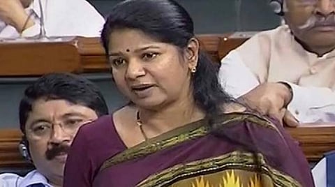 சாலைப் பராமரிப்புகளை மாநில அரசுதான் செய்யவேண்டும்: மக்களவையில் கனிமொழி கேள்விக்கு மத்திய இணை அமைச்சர் பதில்