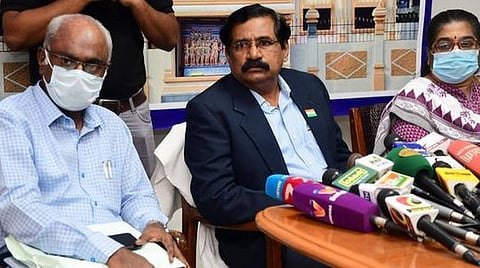 நகர்ப்புற உள்ளாட்சி தேர்தலை முன்னிட்டு வாக்குச்சாவடியில் பாதுகாப்பு ஏற்பாடு: ஆட்சியர்களுக்கு மாநில தேர்தல் ஆணையர் அறிவுறுத்தல்