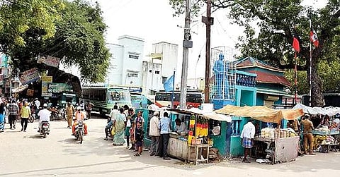 பேரணாம்பட்டு பேருந்து நிலையம். (கோப்புப்படம்)