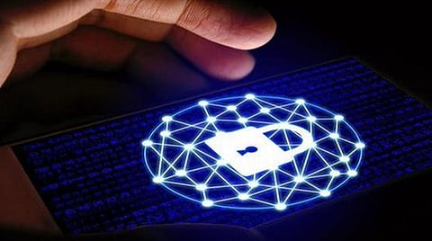 நாட்டின் பாதுகாப்புக்கு அச்சுறுத்தல் - 54 சீன செயலிகளுக்கு தடை: மத்திய அரசு நடவடிக்கை