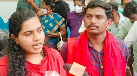 கேரளா: எம்எல்ஏ தோழரை கரம்பிடிக்கும் இந்தியாவின் இளம் மேயர் ஆர்யா ராஜேந்திரன்
