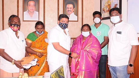 மதுரை மேயர் வேட்பாளருக்கு டார்கெட்: அமைச்சர் பழனிவேல் தியாகராஜனை ஆதரவாளர்களுடன் சந்திக்கும் திமுக கவுன்சிலர்கள்
