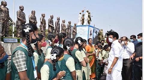 மெரினா சாலையில் அலங்கார ஊர்திகள் ஒரு வாரம் நிறுத்தப்படும்: முதல்வர் ஸ்டாலின் அறிவிப்பு 