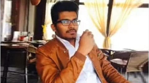 உக்ரைனில் படிக்கும் செஞ்சி மாணவர் முத்தமிழன்