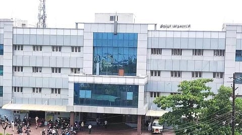 பெரும்பான்மைக்கு கூட்டணி கட்சிகளின் ஆதரவை நம்பியிருக்கும் திமுக- திருப்பூர் மாநகராட்சியின் புதிய மேயர் யார்?