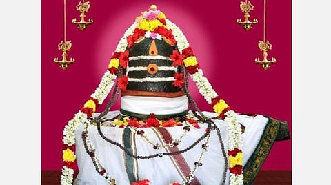 மார்ச் மாத பலன்கள்; தனுசு  ராசி அன்பர்களே! கடன் சுமை குறையும்; எதிர்ப்பு அகலும்; பண உதவி கிடைக்கும்! 