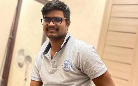 '97% மார்க் எடுத்தும் கோடிக்கணக்கில் கேட்டார்கள்' - உக்ரைனில் உயிரிழந்த மாணவரின் தந்தை
