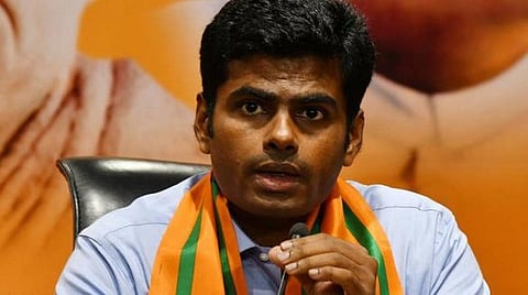 உக்ரைனில் இருந்து மாணவர்களை மீட்பதில் அரசியல் ஆதாயம் தேடும் தமிழக அரசு: பாஜக தலைவர் அண்ணாமலை விமர்சனம்