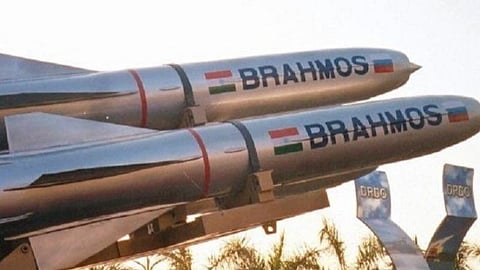 மேம்படுத்தப்பட்ட பிரம்மோஸ் ஏவுகணை சோதனை வெற்றி