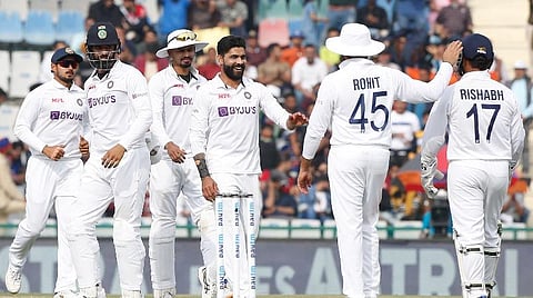 மொஹாலி டெஸ்ட்: சாதனைகளை அடுக்கிய ஜடேஜா, அஸ்வின் - இலங்கையை வீழ்த்தி இன்னிங்ஸ் வெற்றிபெற்ற இந்தியா