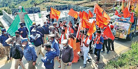 உதகை: தடையை மீறி ரத யாத்திரை சென்ற ராஷ்ட்ரிய இந்து மகா சபா அமைப்பினர் கைது
