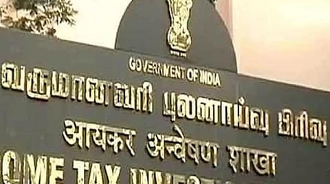 சினிமா தயாரிப்பாளர், திமுக பிரமுகர் வீடுகளில் சோதனை; ரூ.1,000 கோடிக்கு வரி ஏய்ப்பு கண்டுபிடிப்பு: ரூ.3.82 கோடி ரொக்கம், 8 கிலோ தங்கம் பறிமுதல்