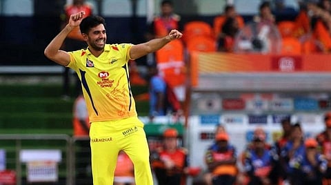 IPL 2022 | 'எட்டு வார கட்டாய ஓய்வு' - சிஎஸ்கே வீரர் தீபக் சஹார் விளையாடுவது சந்தேகம்?