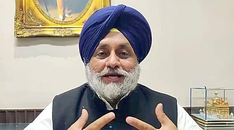 தேர்தல் கருத்து கணிப்புகளை தடை செய்ய அகாலிதளம் தலைவர் பாதல் வலியுறுத்தல்