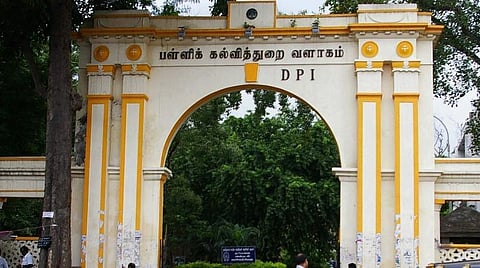 பேரிடர் காலங்களில் மாணவர்கள் கல்வி பயில பாடங்களின் காணொலிகள் அடங்கிய கல்விச் செயலி உருவாக்கம்: ஜூன் மாதத்தில் அறிமுகப்படுத்த பள்ளிக்கல்வித் துறை திட்டம்