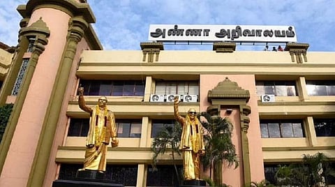 நகர்ப்புற உள்ளாட்சி பதவிகளை வழங்குவதில் தொடர்ந்து சிக்கல் - சுமுக தீர்வு காண திமுக கூட்டணியில் பேச்சுவார்த்தை தீவிரம்: கூட்டணி கட்சிகளின் நிர்வாகிகள் தகவல்