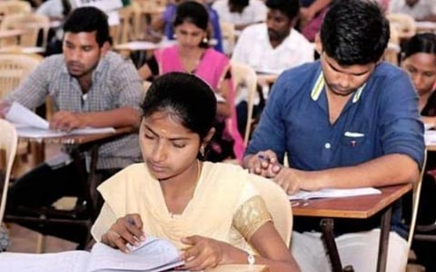 ஆராய்ச்சி மாணவர்களின் 1,071 ஆய்வு திட்டங்களுக்கு நிதியுதவி
