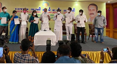 பாமக வின் நிழல் பட்ஜெட் இன்று வெளியிடப்பட்டது.